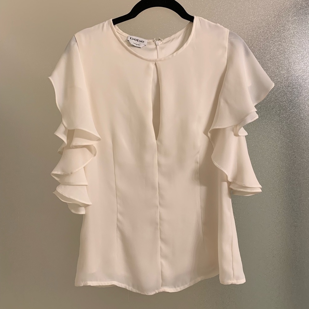BEBE Flutter Sleeve Blouse